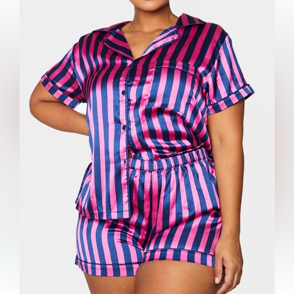 PRETTYLITTLETHING Plus Navy And Pink Stripe Print Short Satin
PJ Set Size 20 - Picture 2 of 6